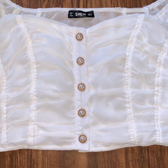 $Button Front Ruched Solid Top - Picture 8 of 10